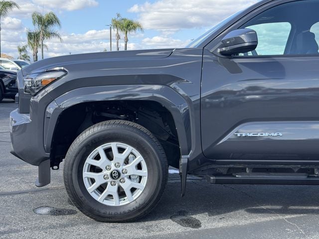 2025 Toyota TACOMA SR5 SR5