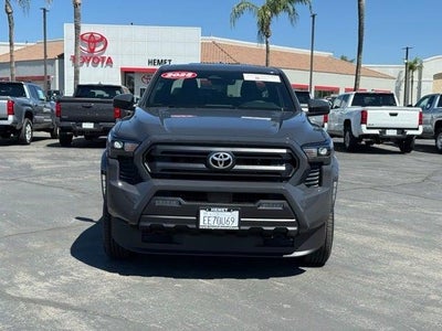2025 Toyota TACOMA SR5 SR5