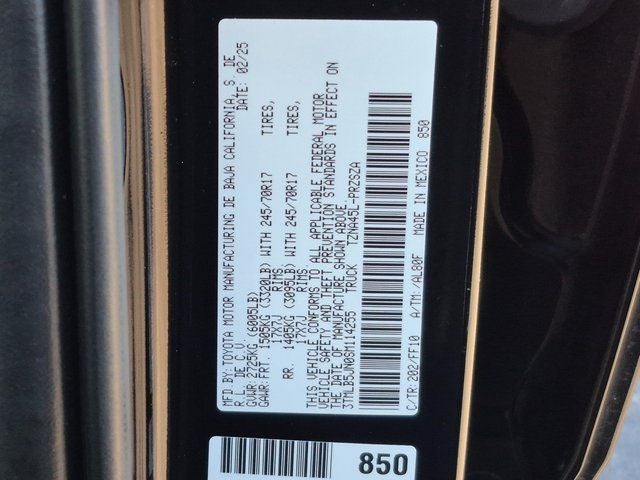 2025 Toyota TACOMA SR5 SR5