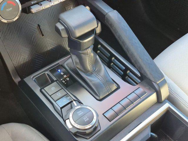 2025 Toyota TACOMA SR5 SR5