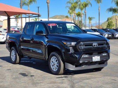 2025 Toyota TACOMA SR5 SR5