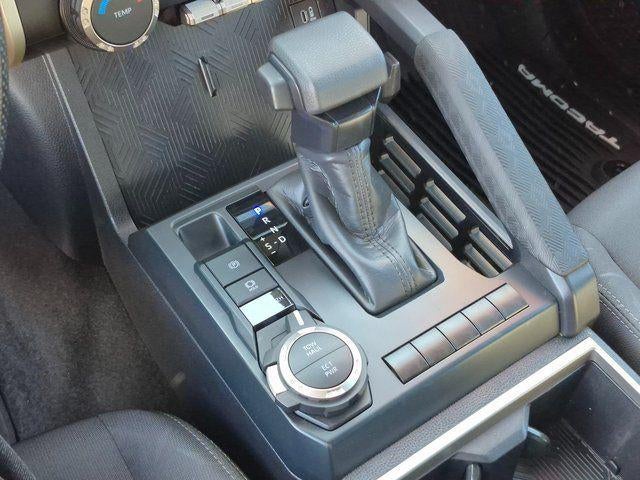 2025 Toyota TACOMA SR5 SR5