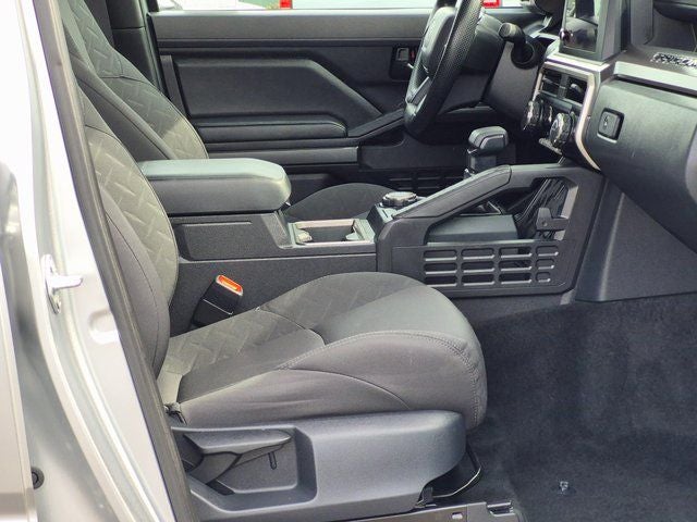 2025 Toyota TACOMA SR5 SR5