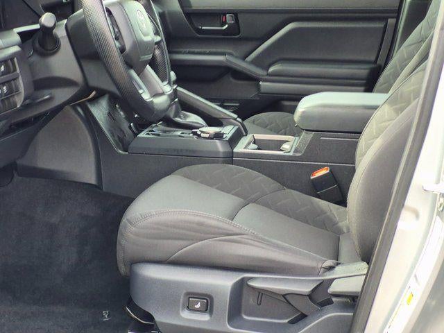 2025 Toyota TACOMA SR5 SR5