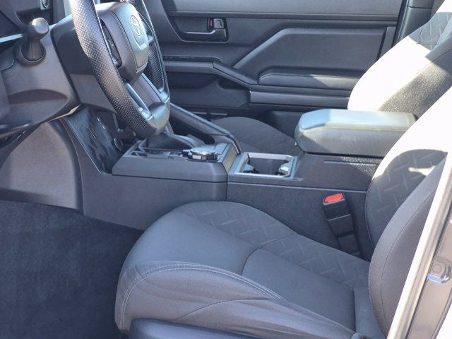 2025 Toyota TACOMA SR5 SR5