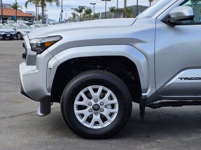 2025 Toyota TACOMA SR5 SR5