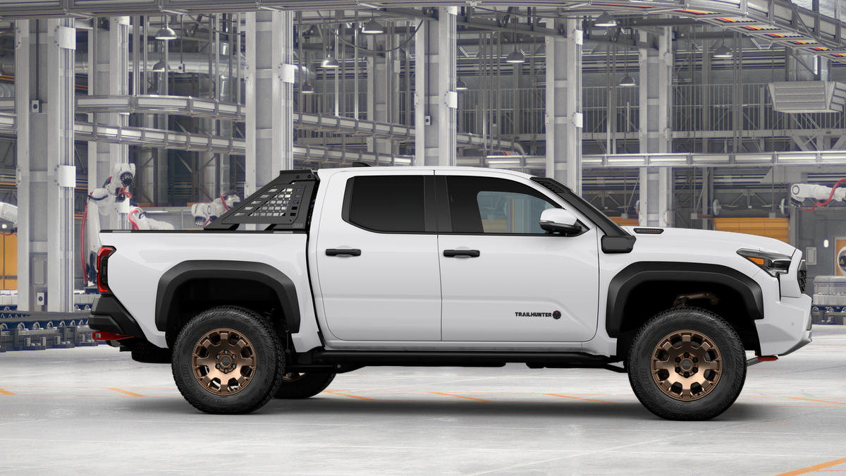 2026 Toyota Tacoma i-FORCE MAX Trailhunter