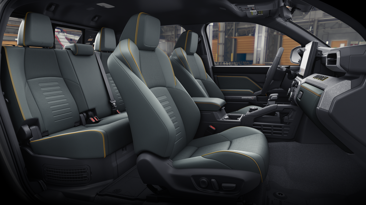 2026 Toyota Tacoma i-FORCE MAX Trailhunter