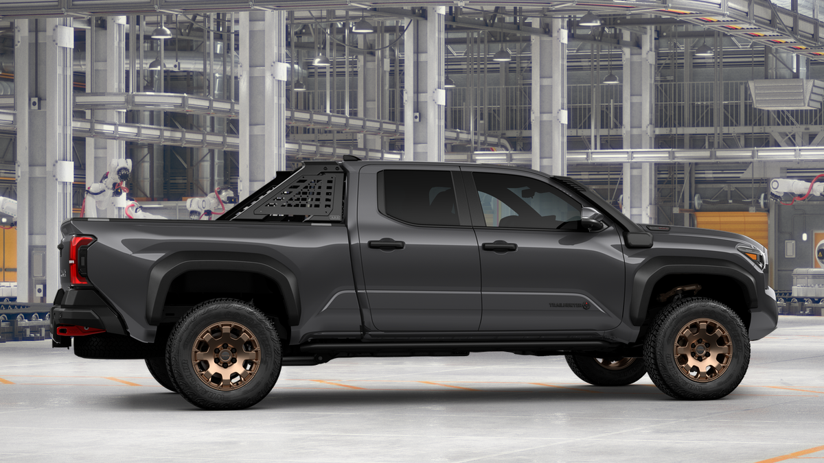 2026 Toyota Tacoma i-FORCE MAX Trailhunter