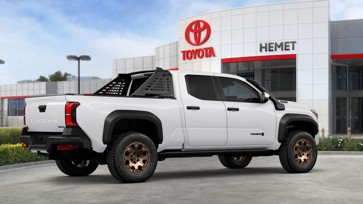 2026 Toyota Tacoma i-FORCE MAX Trailhunter