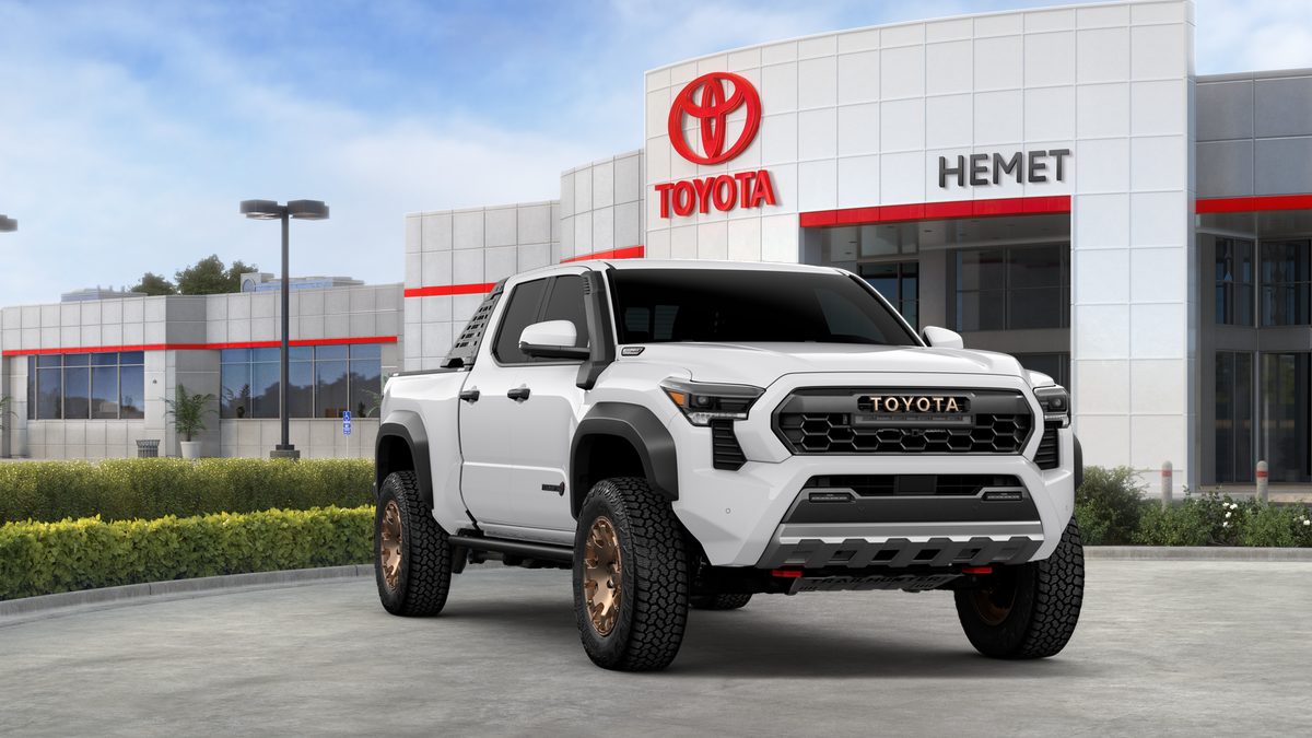 2026 Toyota Tacoma i-FORCE MAX Trailhunter