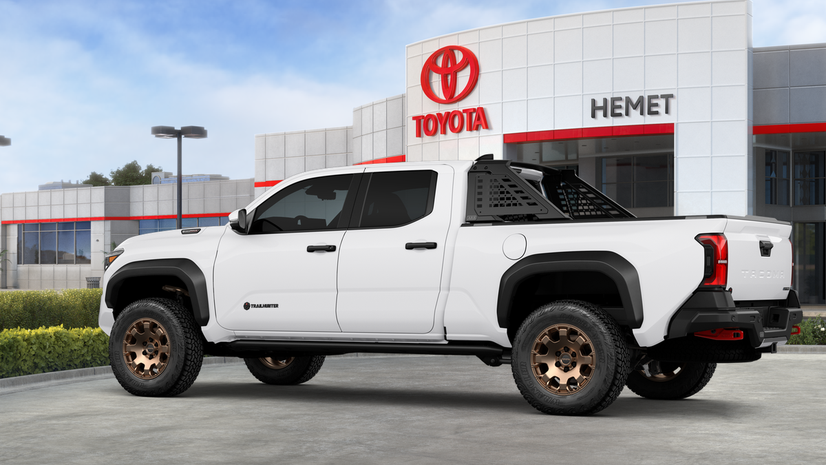 2026 Toyota Tacoma i-FORCE MAX Trailhunter