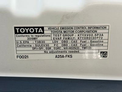 2019 Toyota Camry SE