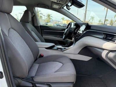 2023 Toyota CAMRY LE