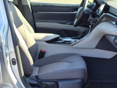 2024 Toyota CAMRY LE