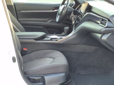 2024 Toyota CAMRY LE