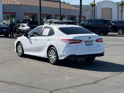 2020 Toyota Camry Hybrid LE