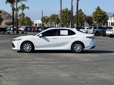2020 Toyota Camry Hybrid LE