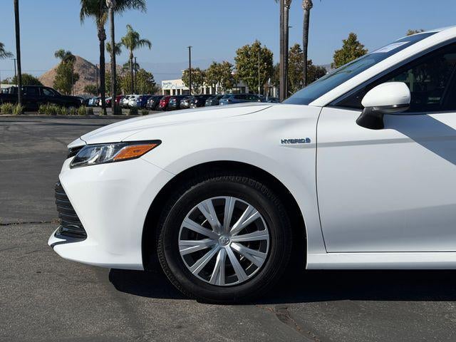 2020 Toyota Camry Hybrid LE
