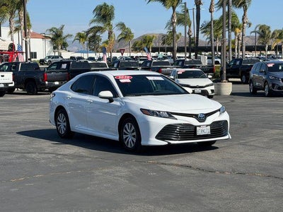 2020 Toyota Camry Hybrid LE