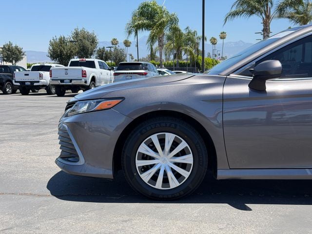 2024 Toyota Camry Hybrid LE