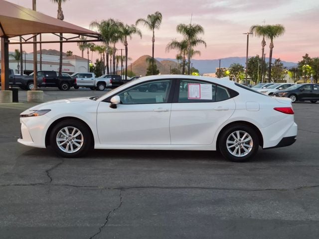2025 Toyota CAMRY LE