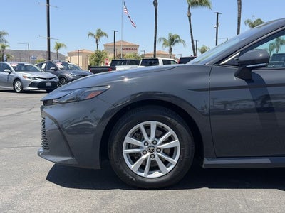 2025 Toyota CAMRY LE