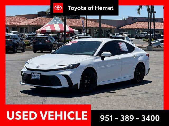 2025 Toyota Camry SE