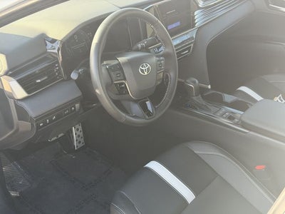 2025 Toyota CAMRY SE
