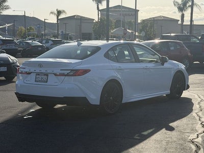 2025 Toyota CAMRY SE