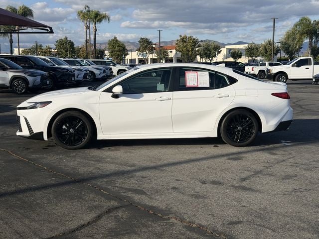 2025 Toyota CAMRY SE