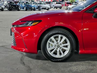 2025 Toyota CAMRY LE