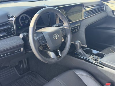 2025 Toyota CAMRY XLE