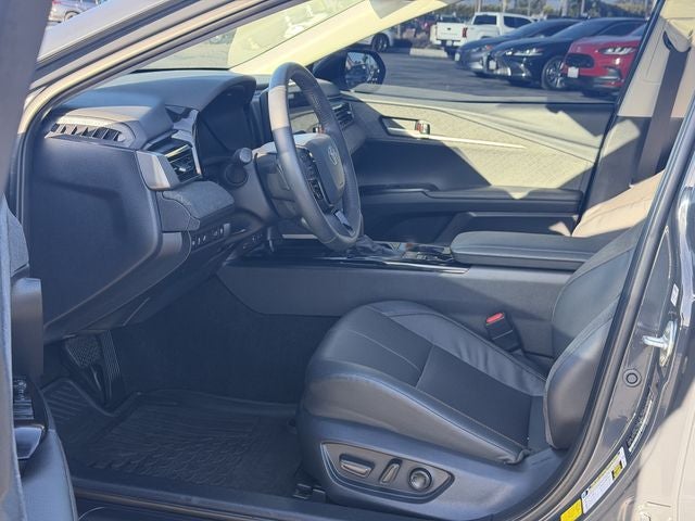 2025 Toyota CAMRY XLE
