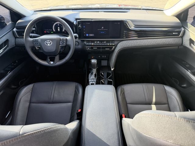 2025 Toyota CAMRY XLE