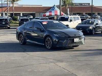 2025 Toyota CAMRY XLE