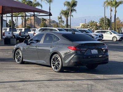 2025 Toyota CAMRY XLE