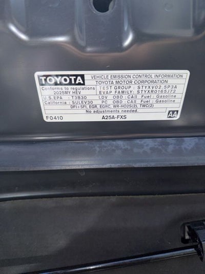 2025 Toyota CAMRY SE