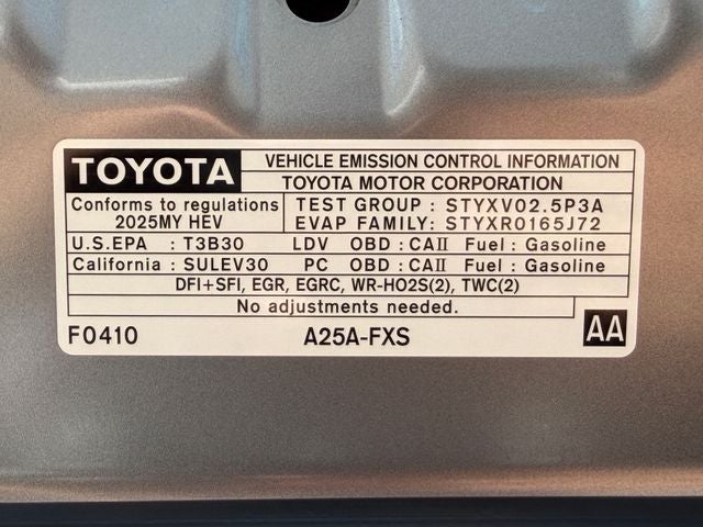 2025 Toyota Camry SE