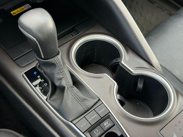 2024 Toyota Camry Hybrid XLE