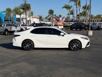 2022 Toyota Camry SE