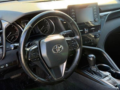 2022 Toyota Camry SE