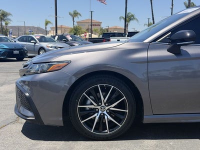2022 Toyota Camry SE