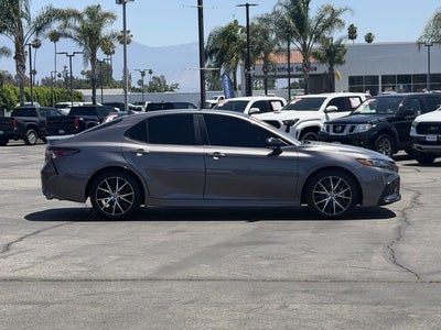 2022 Toyota Camry SE