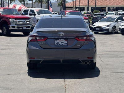 2022 Toyota CAMRY SE