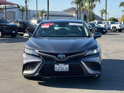2024 Toyota Camry Hybrid SE
