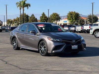 2024 Toyota Camry Hybrid SE
