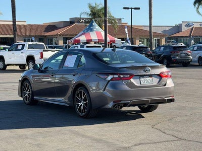2024 Toyota Camry Hybrid SE