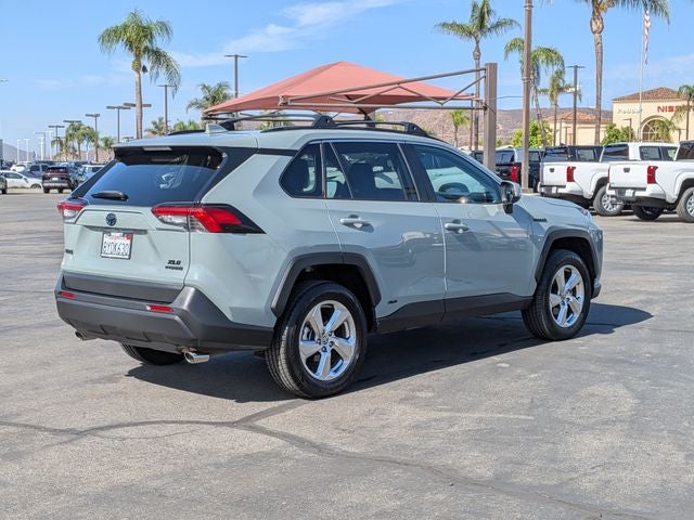 2021 Toyota RAV4 Hybrid XLE Premium
