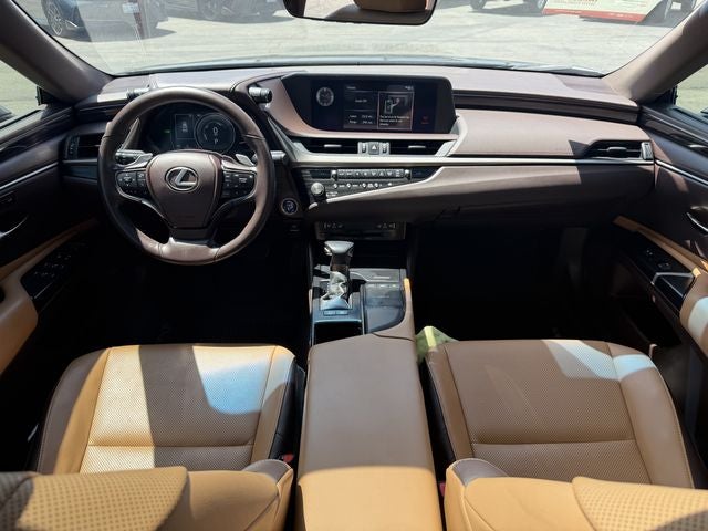 2021 Lexus ES 300h 300h